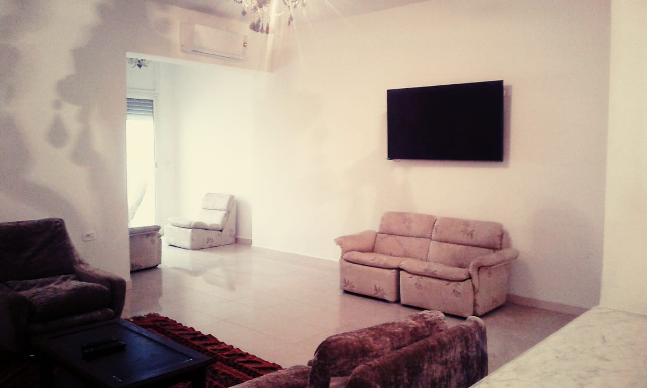 S2 meublé a soukra 95 d par jour