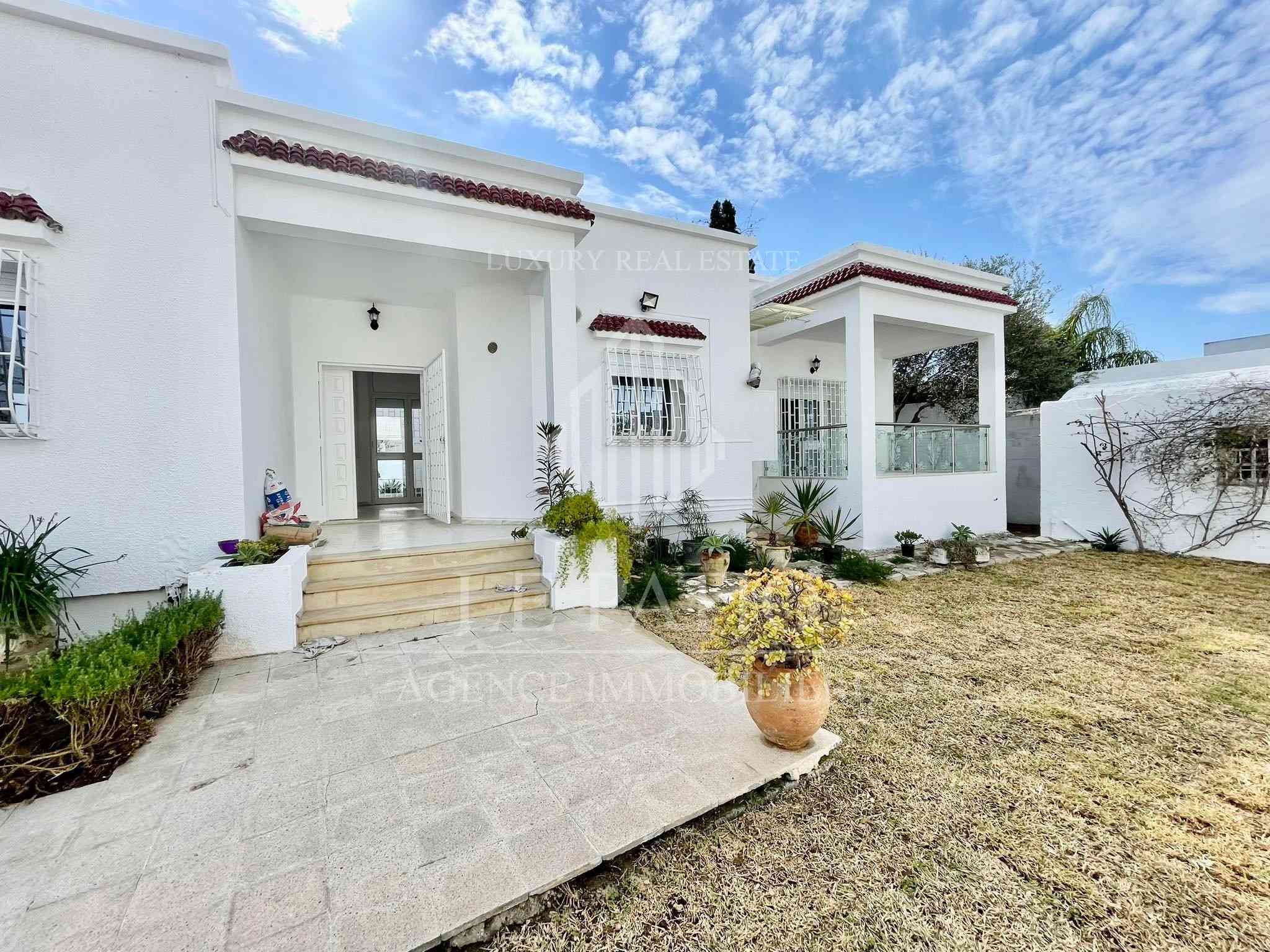 Villa plein pied a carthage