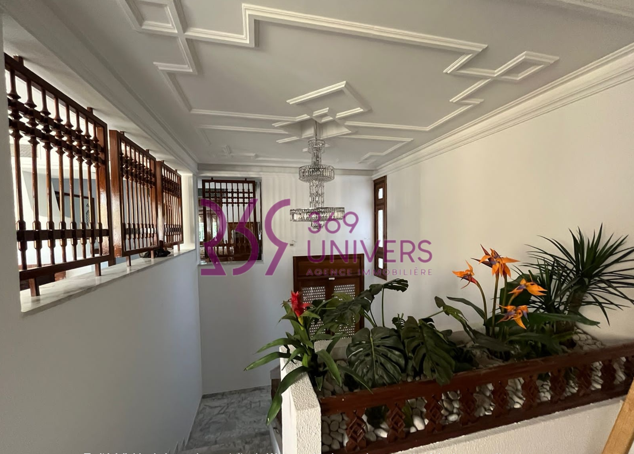 Villa s4 avec piscine a carthage ref rh002