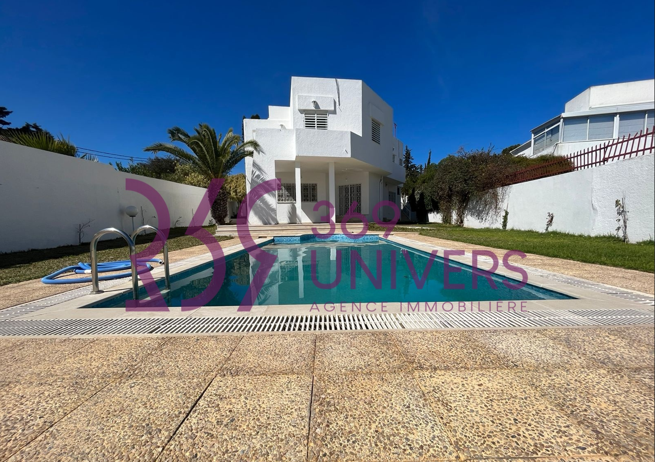 Villa s5 avec piscine a gammarth ref rh011