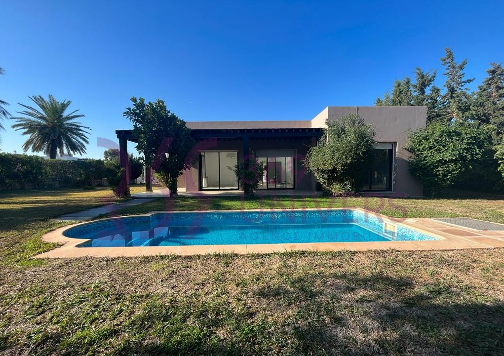 Villa s3 avec piscine a gammarth ref rh013