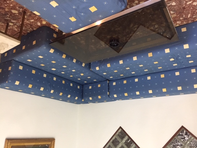 Salon de coin plus deux pouffes
