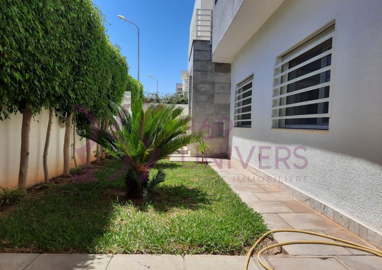 Duplex avec jardin a la marsa ref rd007