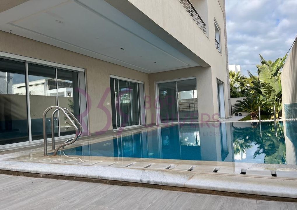 Appartement avec piscine à la marsa ref ra040