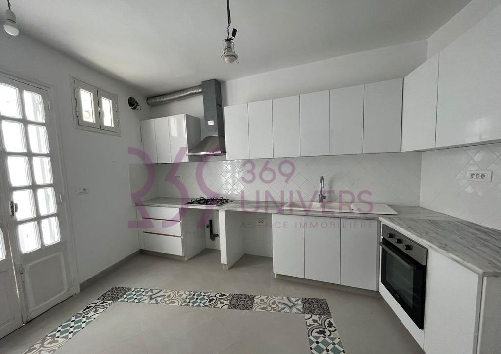 Duplex avec jardin à la marsa ref rd016