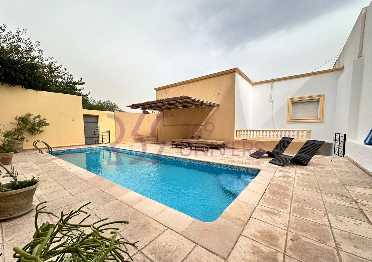 Villa meublée avec piscine à carthage rh064