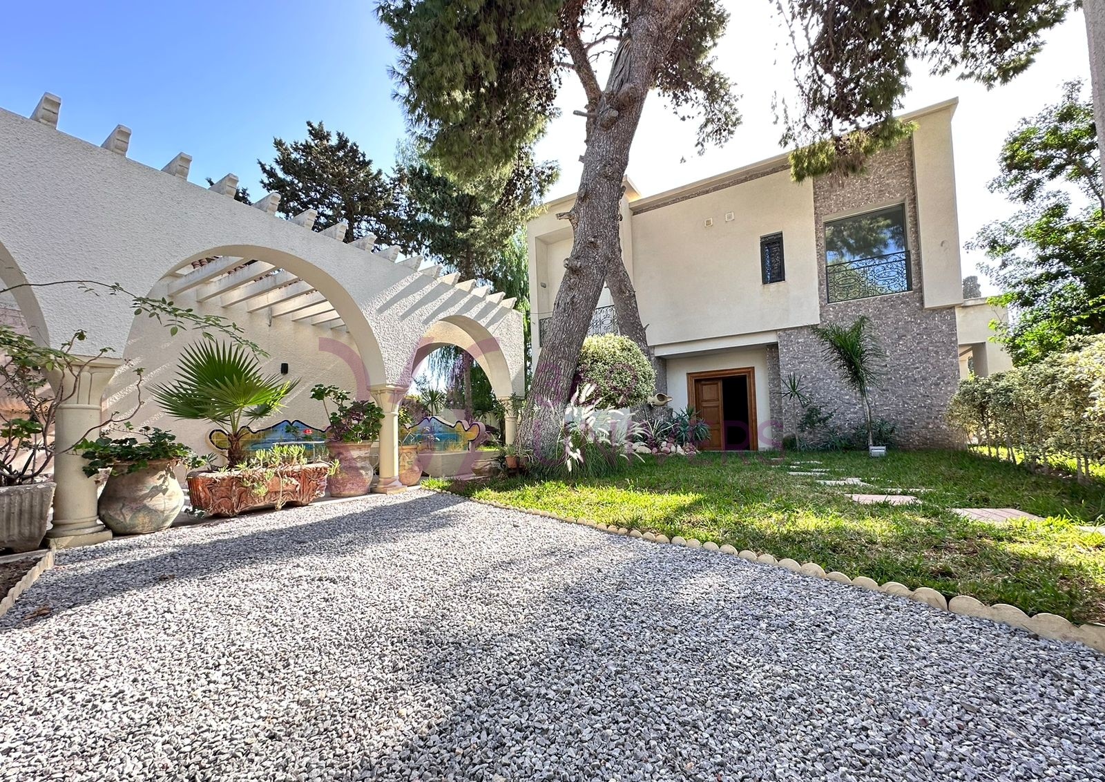 Villa jumelée avec jardin à carthage ref rh057