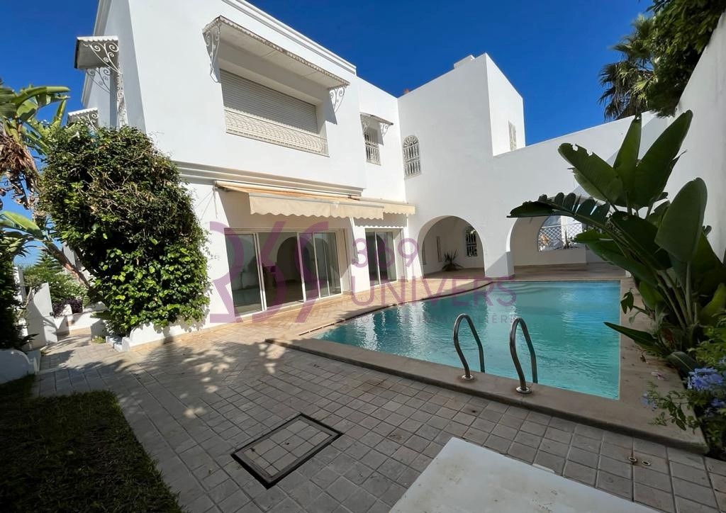 Villa avec piscine à gammarth ref rh074