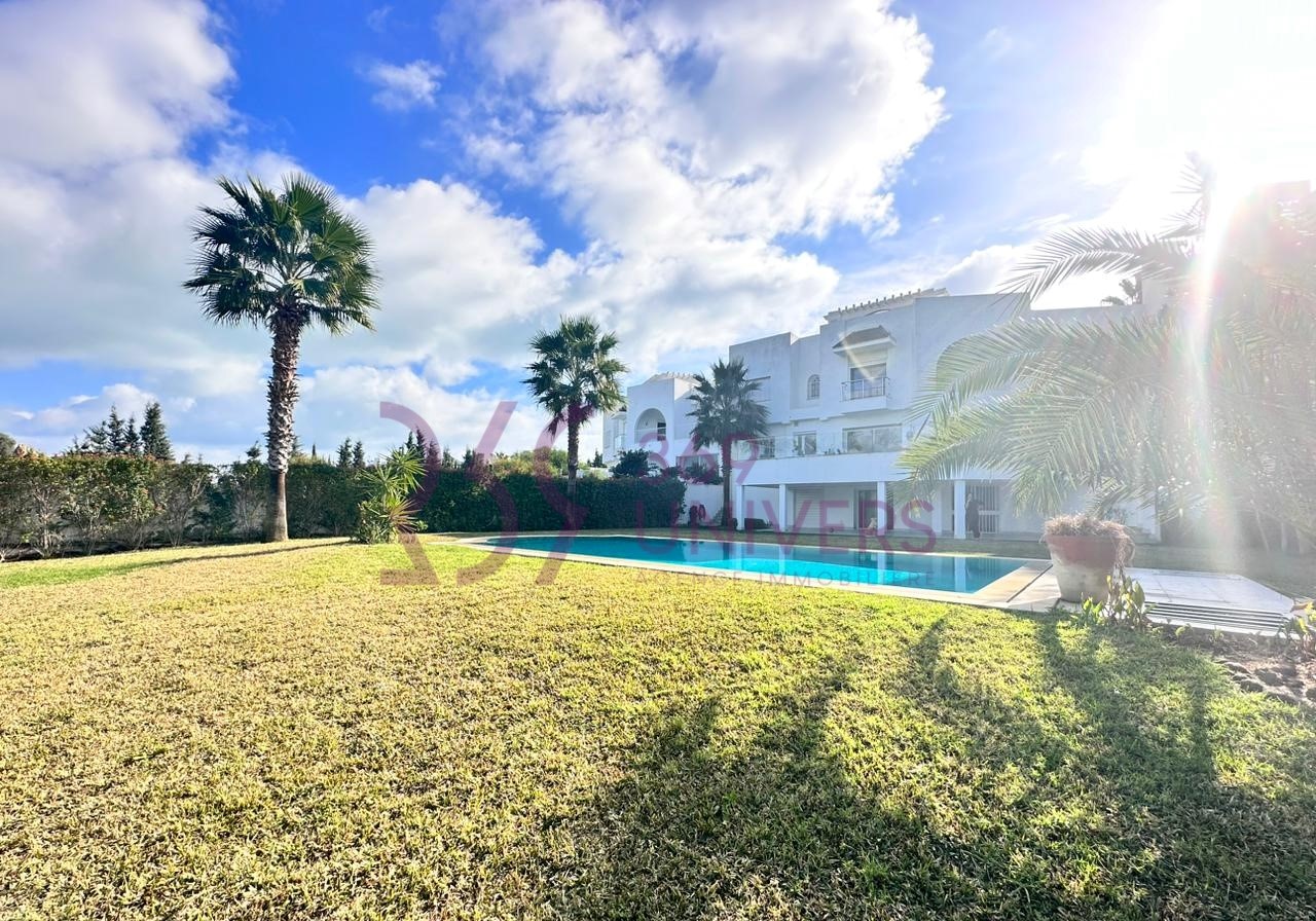 Villa avec vue dégagée à gammarth ref rh082