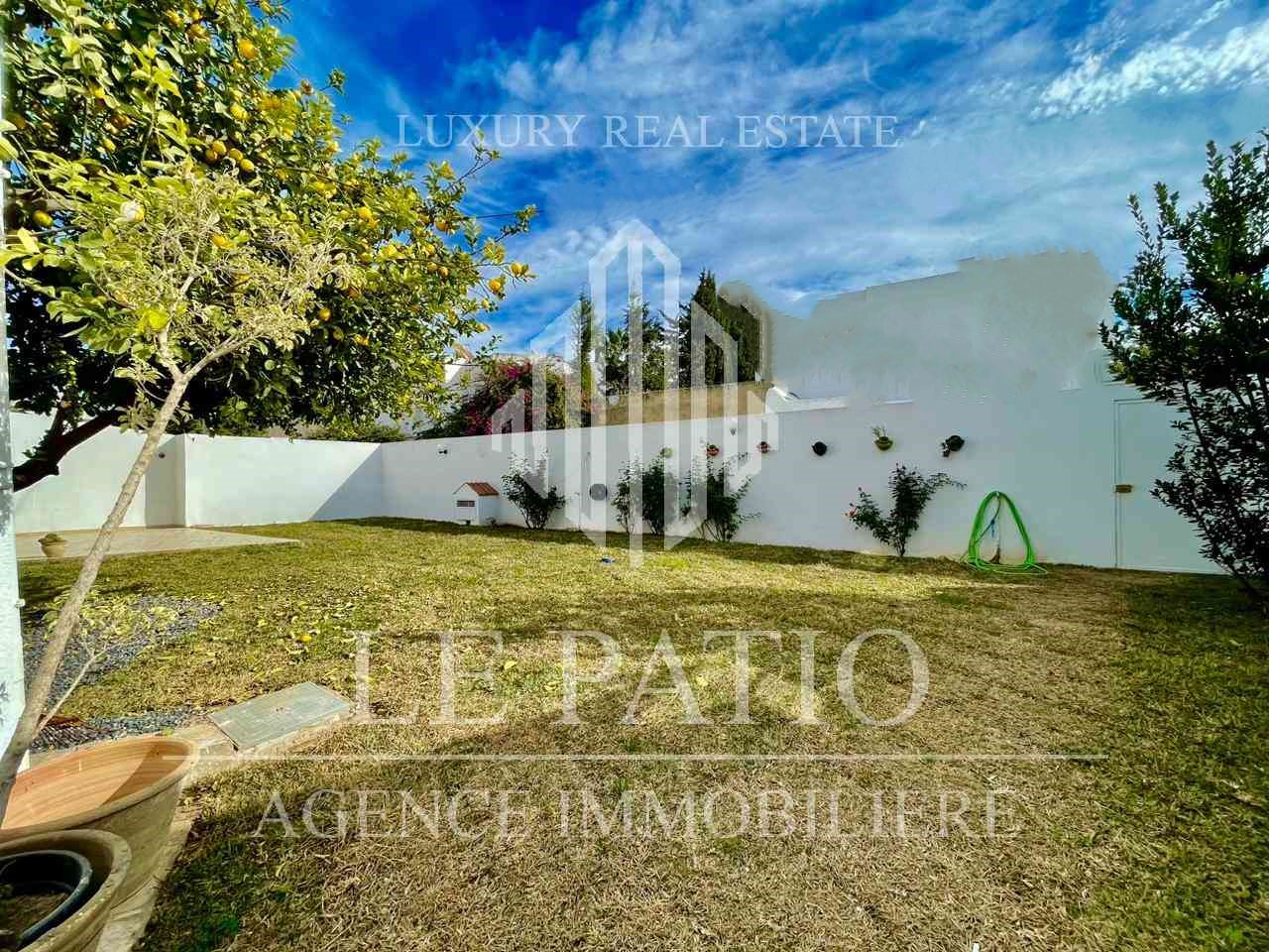Villa a la marsa avec jardin