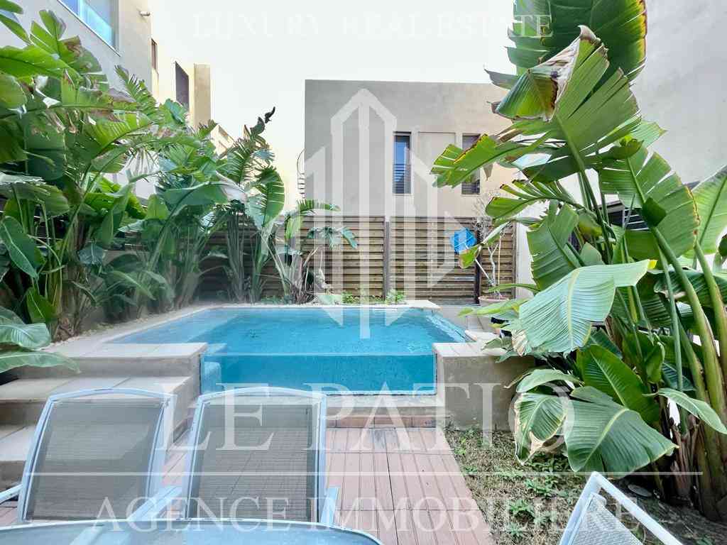 Triplex s4 avec piscine et jardin à la marsa