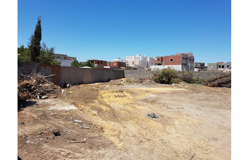 Terrain à soukra de 611m2 avec titre individuel