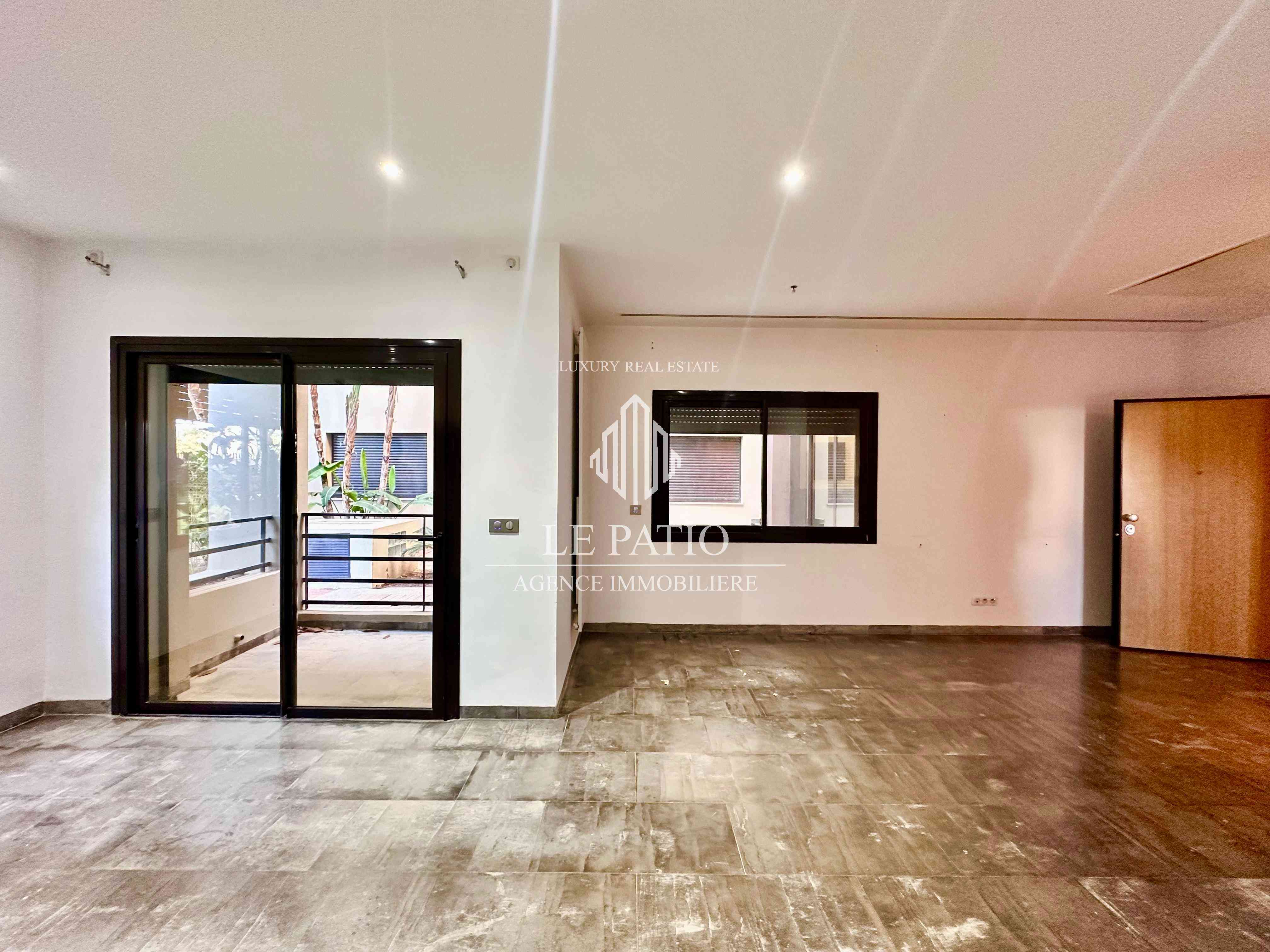 Appartement s2 avec jardin à la marsa