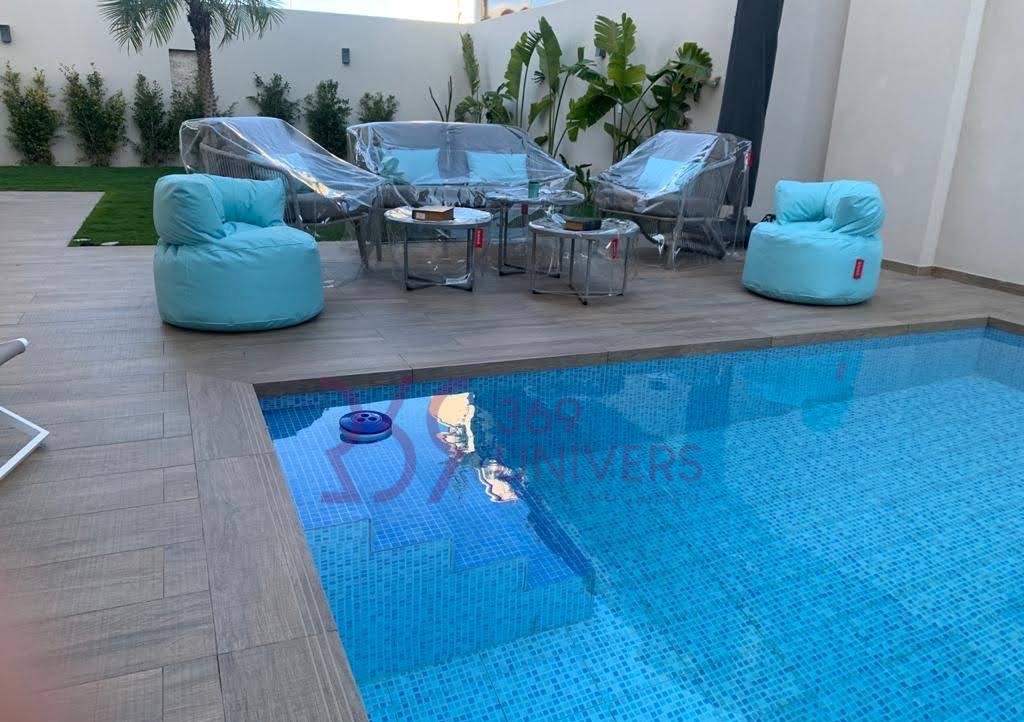 Villa avec piscine à sidi daoued ref rh104