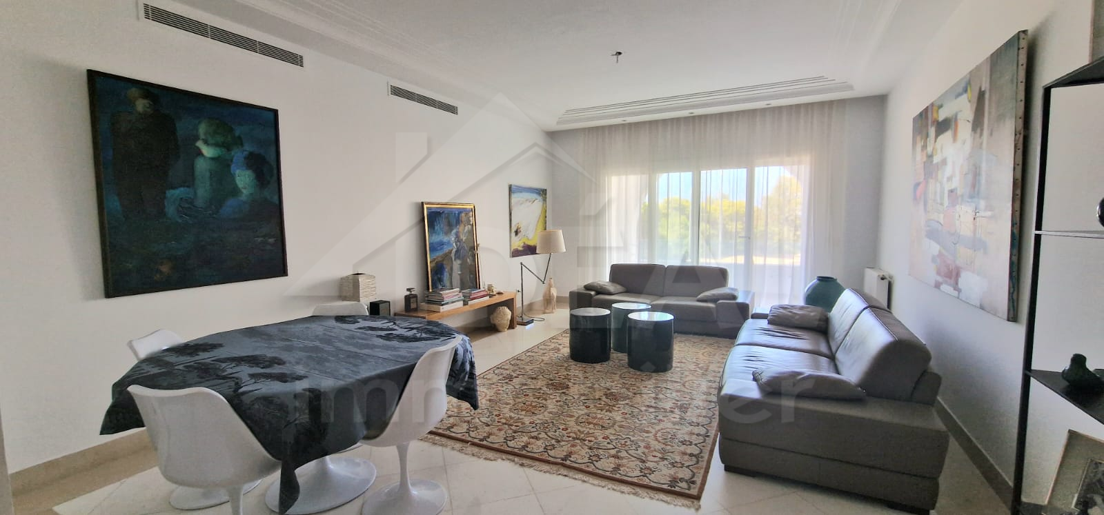 Av appt s4 à la marina gammarth