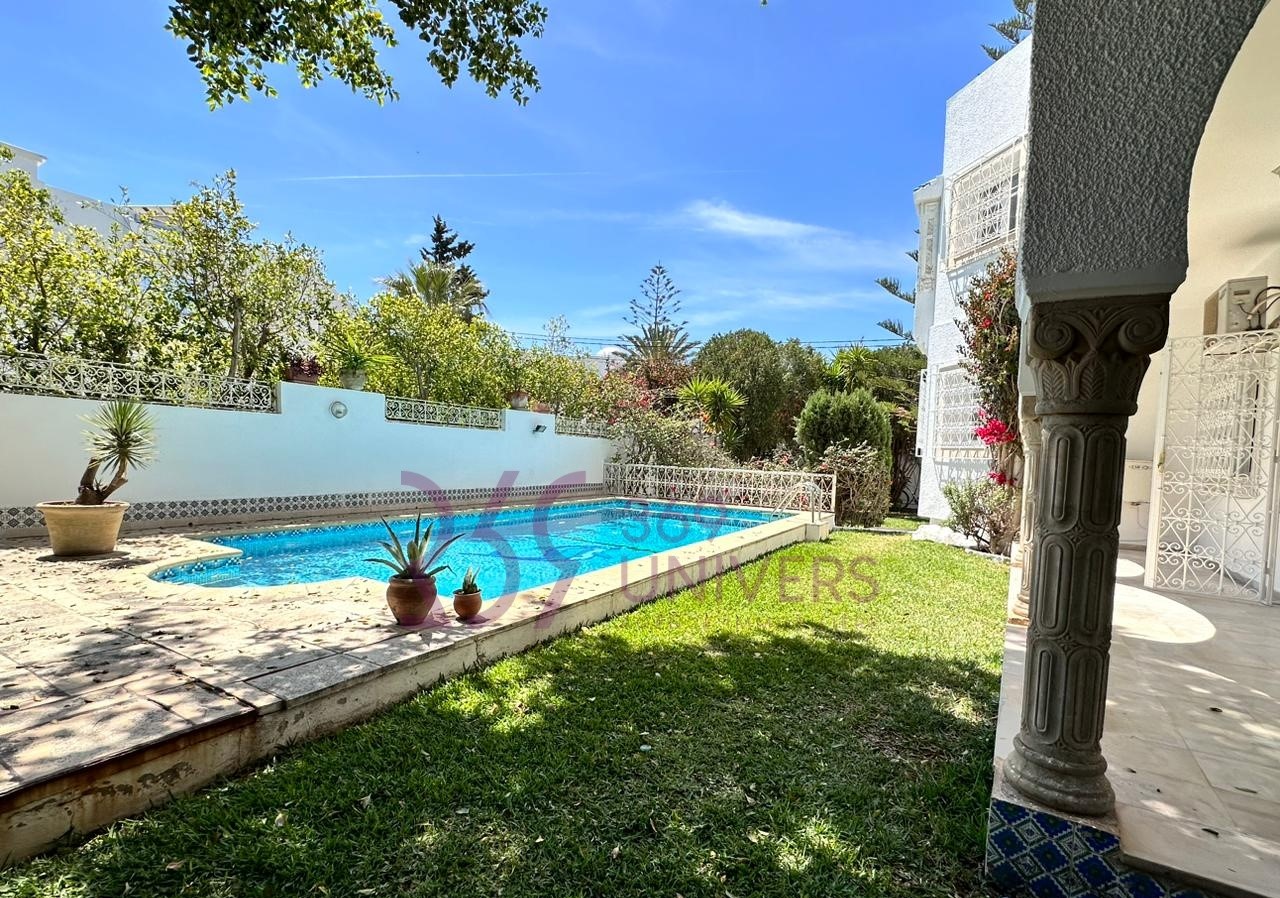 Villa avec piscine à gammarth ref rh110
