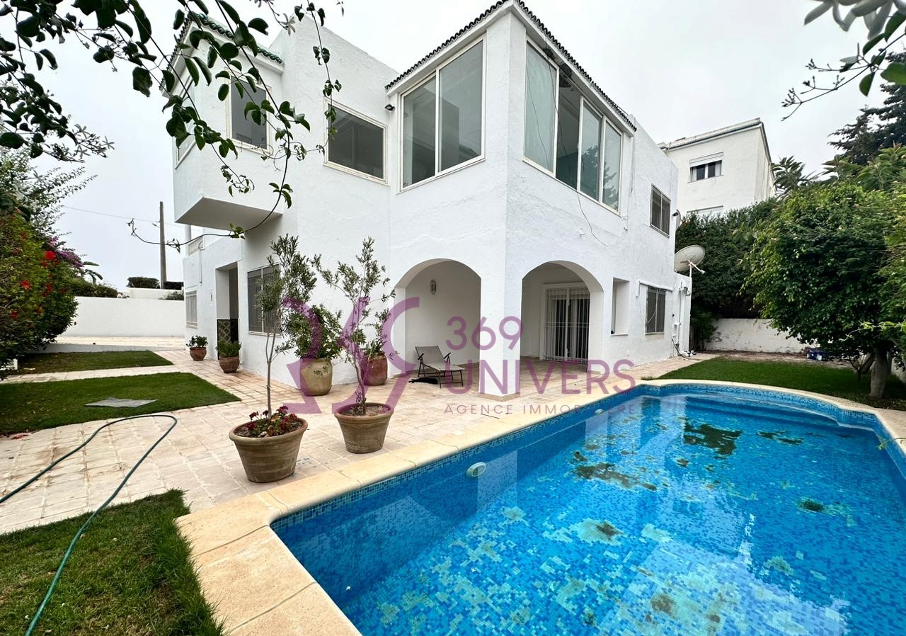 Villa avec vue sur mer à la marsa ref rh117
