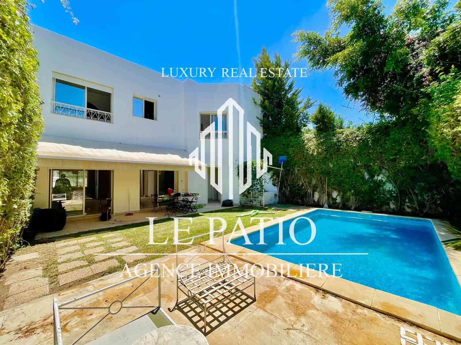 Villa a la marsa avec jardin et piscine