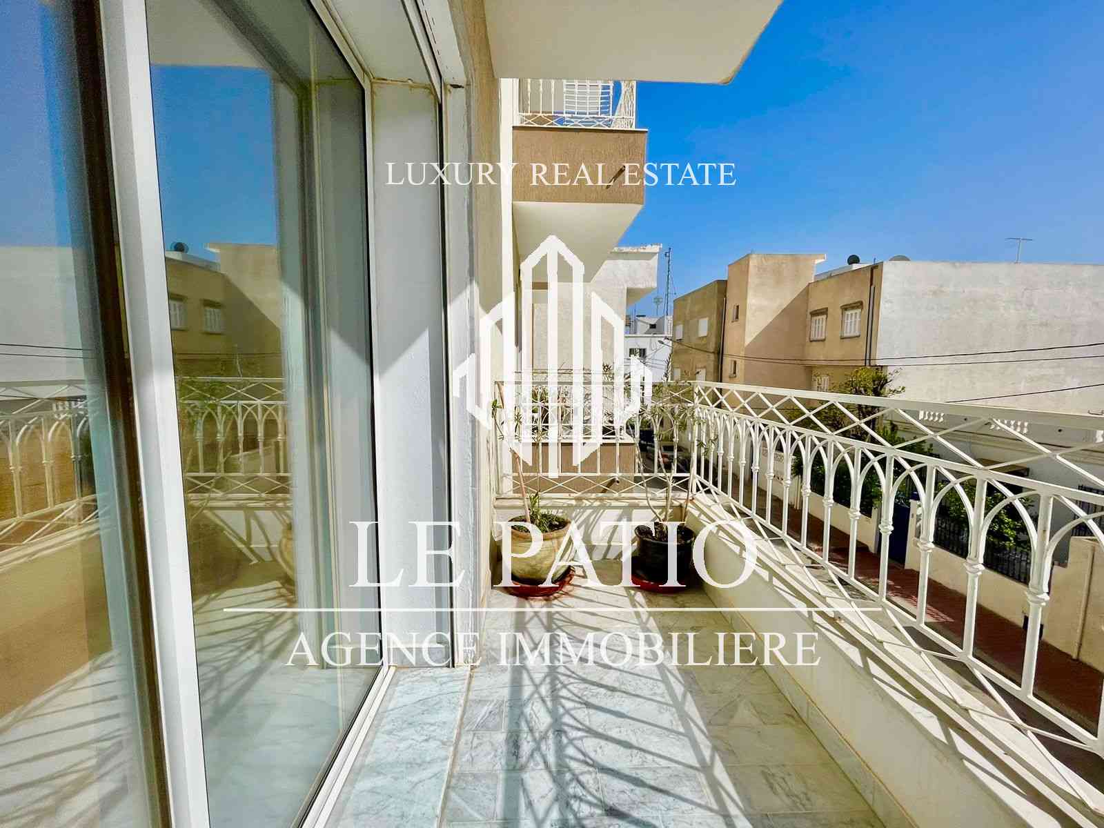 Appartement s3 meublé la marsa plage