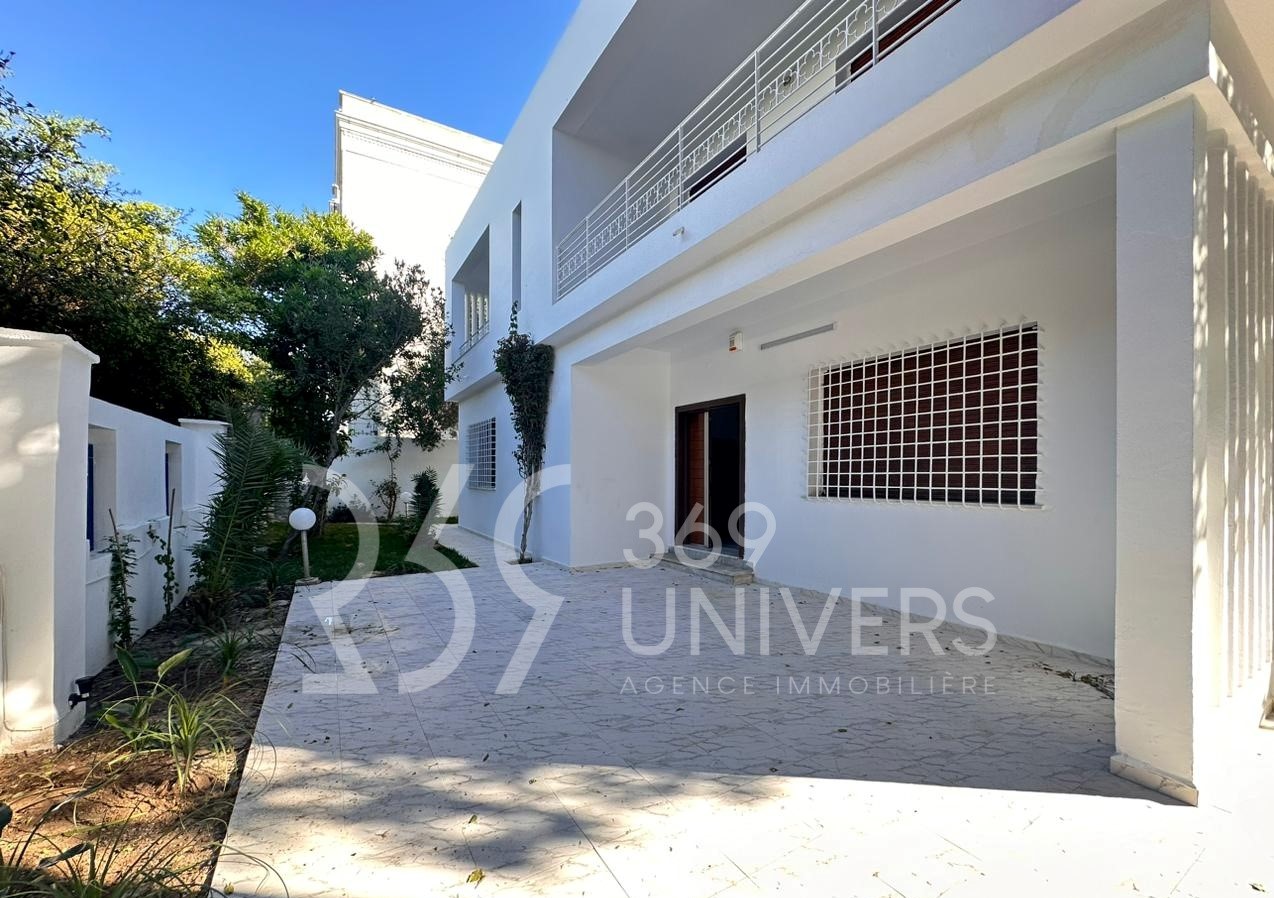 Villa avec jardin à la marsa ref rh133