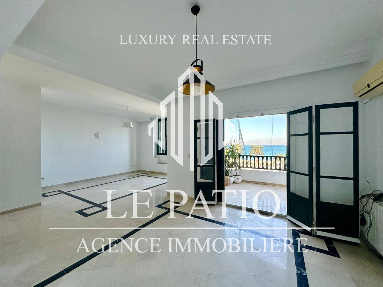 Duplex s5 vue sur mer a la marsa plage