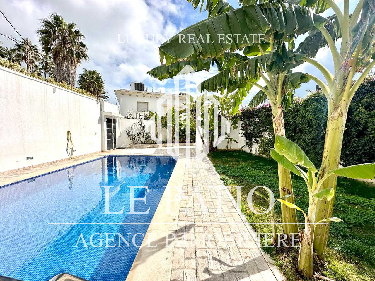 Villa s5 avec piscine a carthage