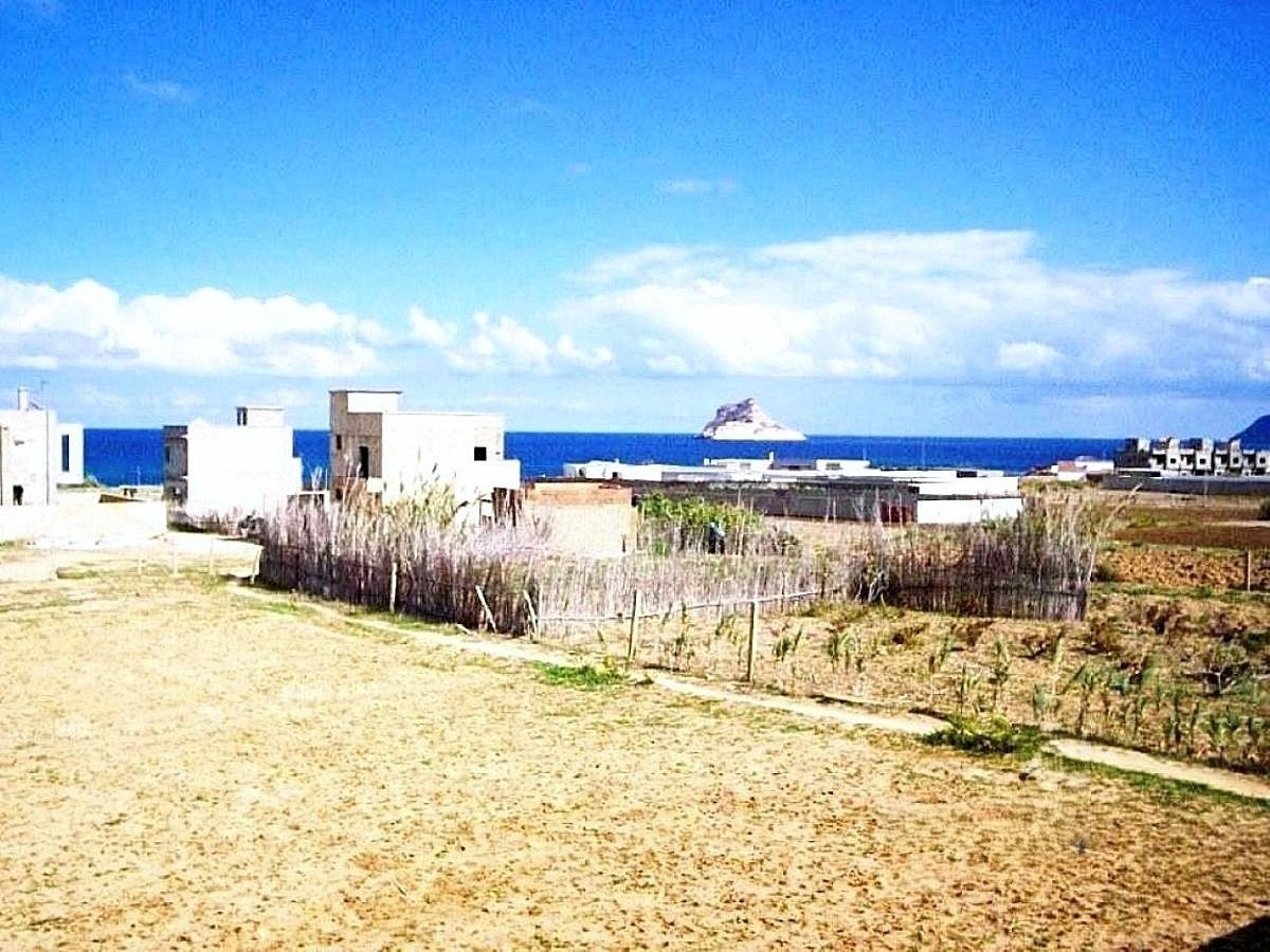 Terrain 140 m2 ain mestir rafraf