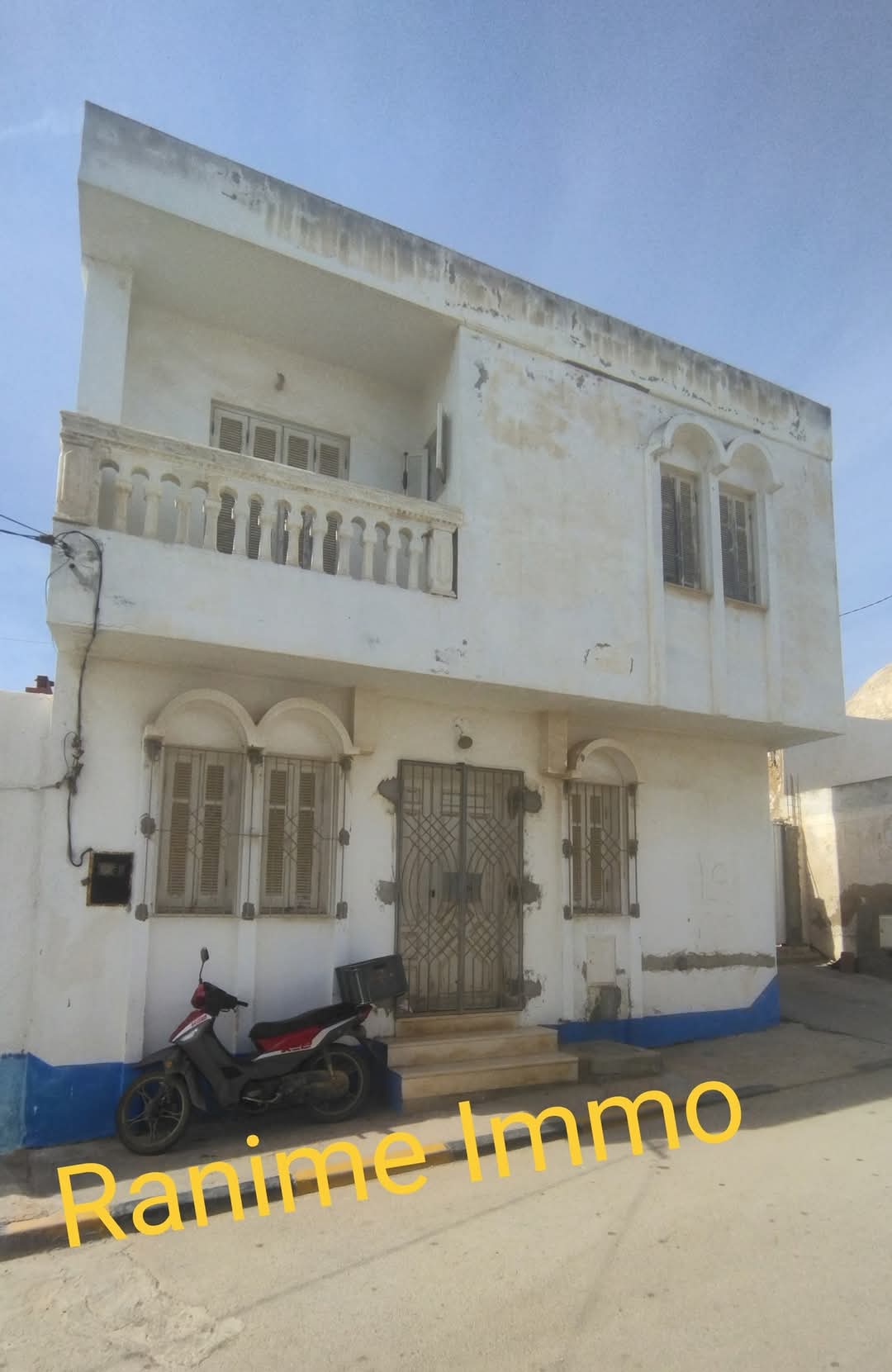 Maison s 2 ch style américain c ville el haouaria