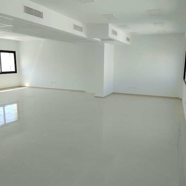 Superbe bureau 160 m2 hs au lac 2