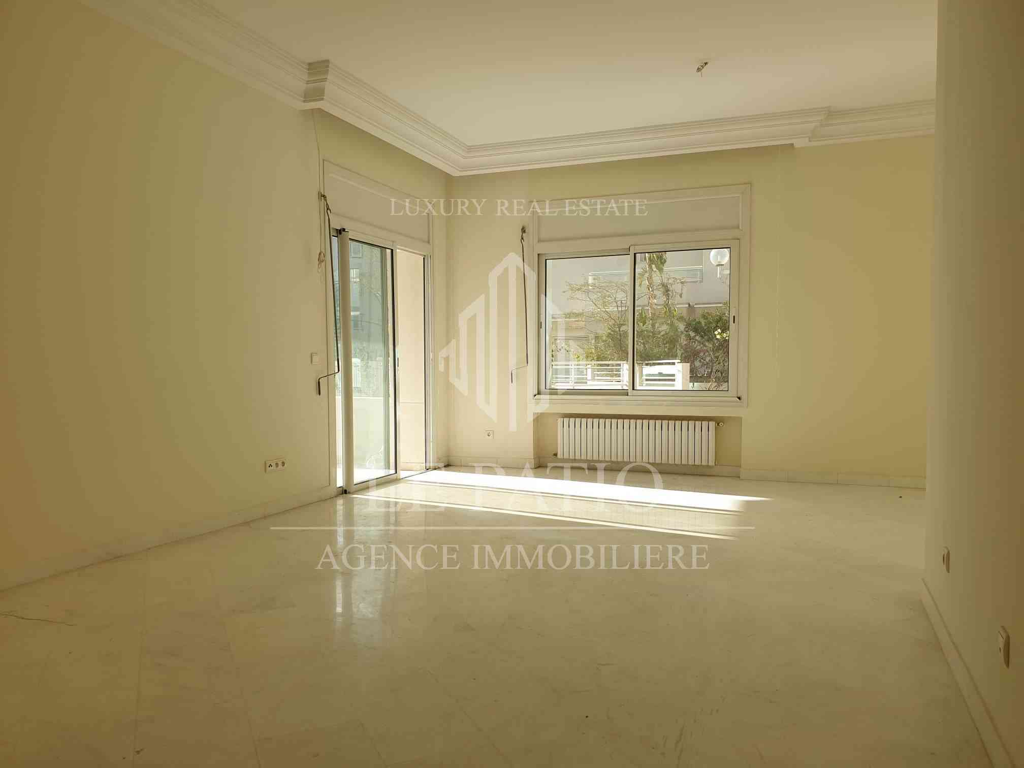 Appartement s4 lac 1 avec une grande terrasse