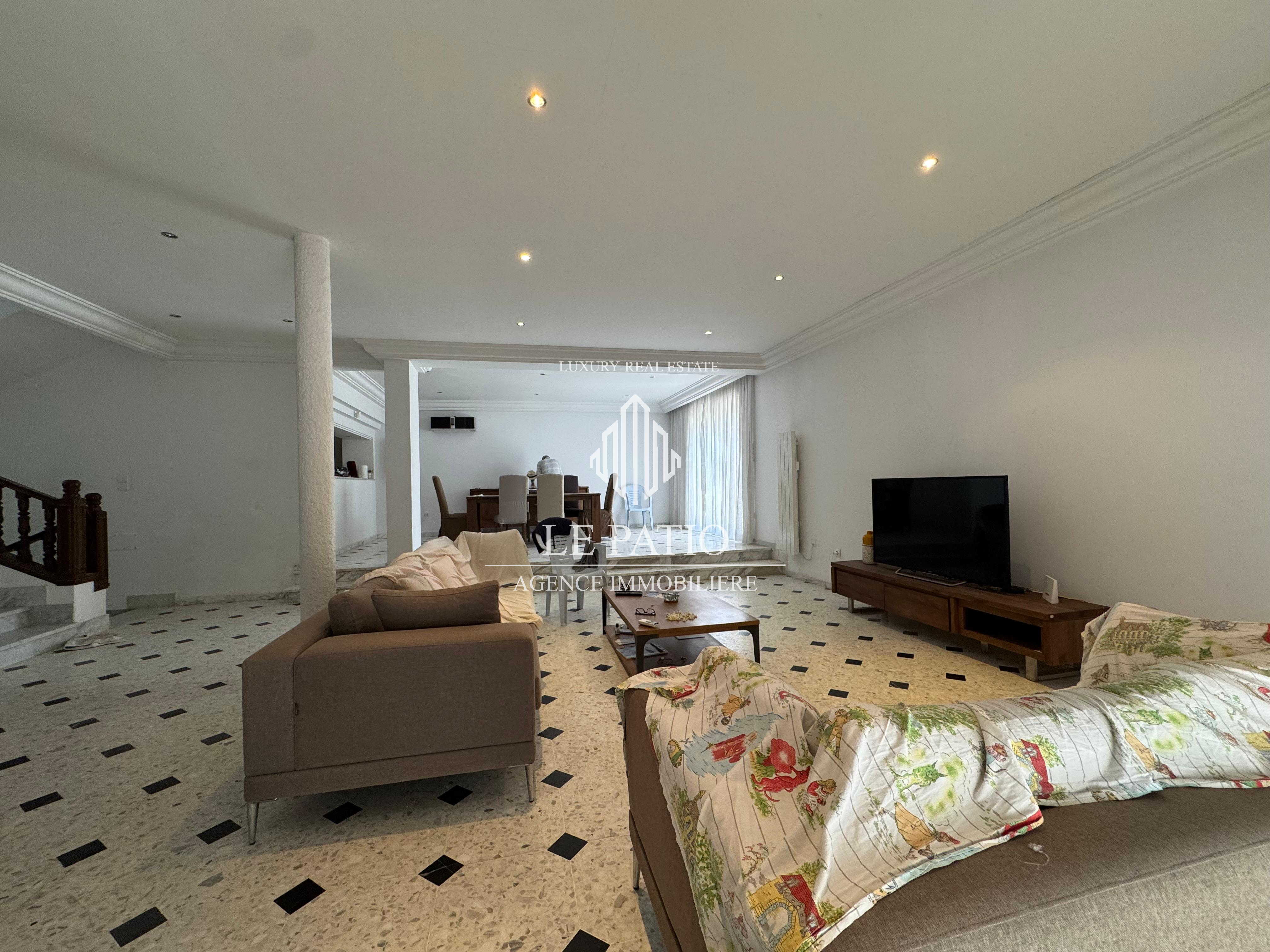 Villa s4 a la marsa les pins