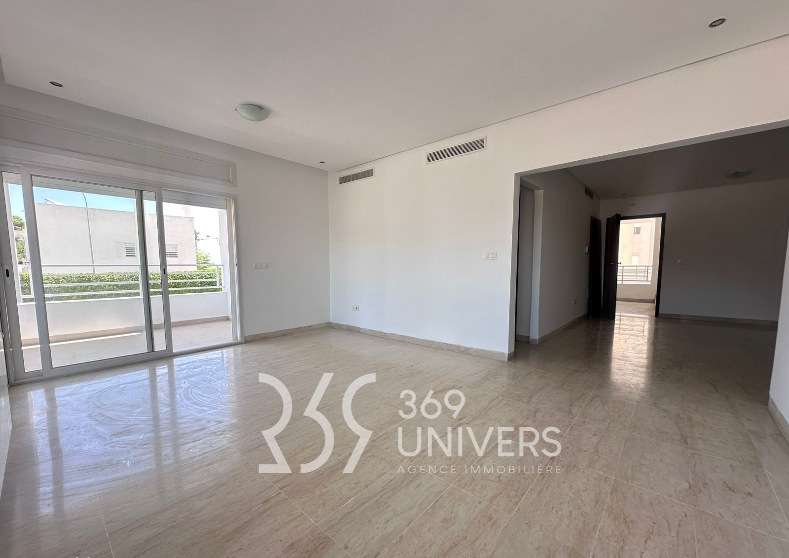 Appart s3 avec terrasse à la marsa ref ra152