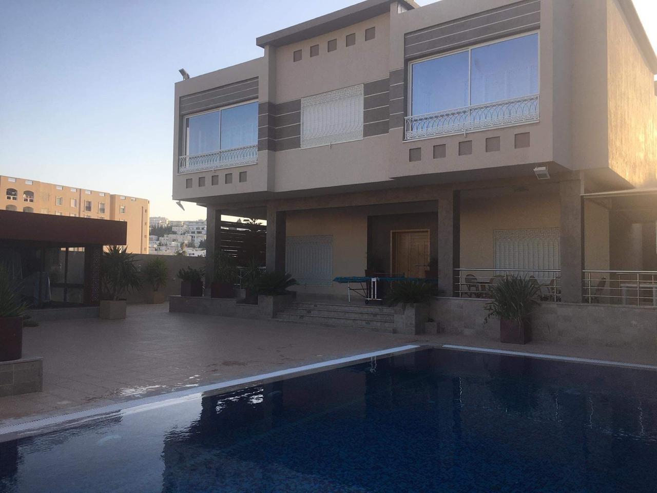 Villa el nasser 548m2 piscine et ascenseur
