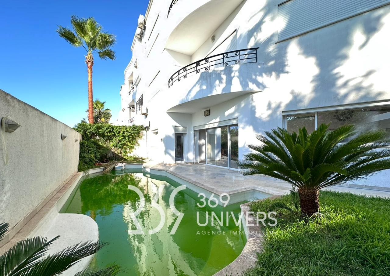 Villa avec piscine à gammarth ref rh116