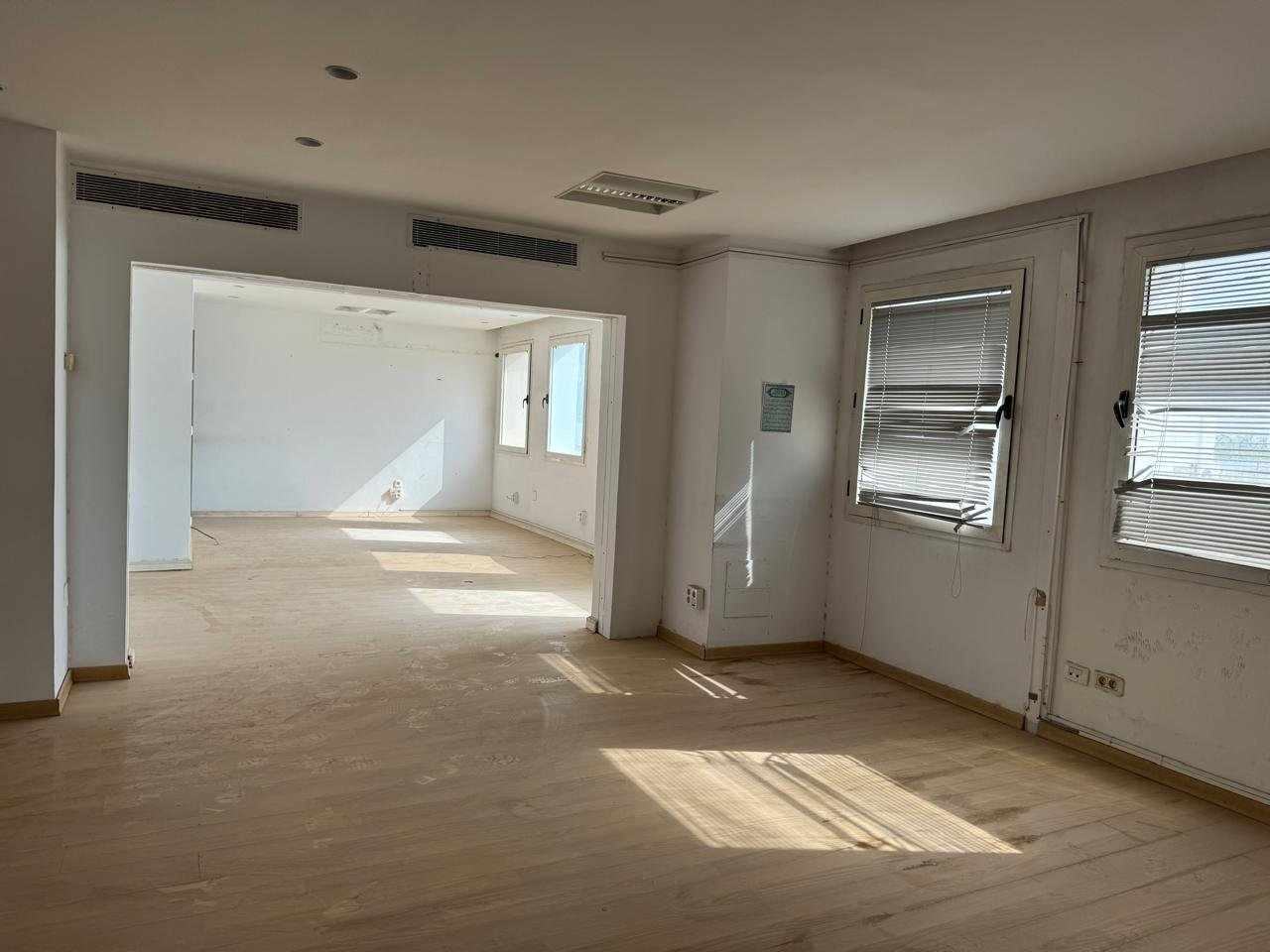 Immeuble bureautique à fort potentiel à charguia 2