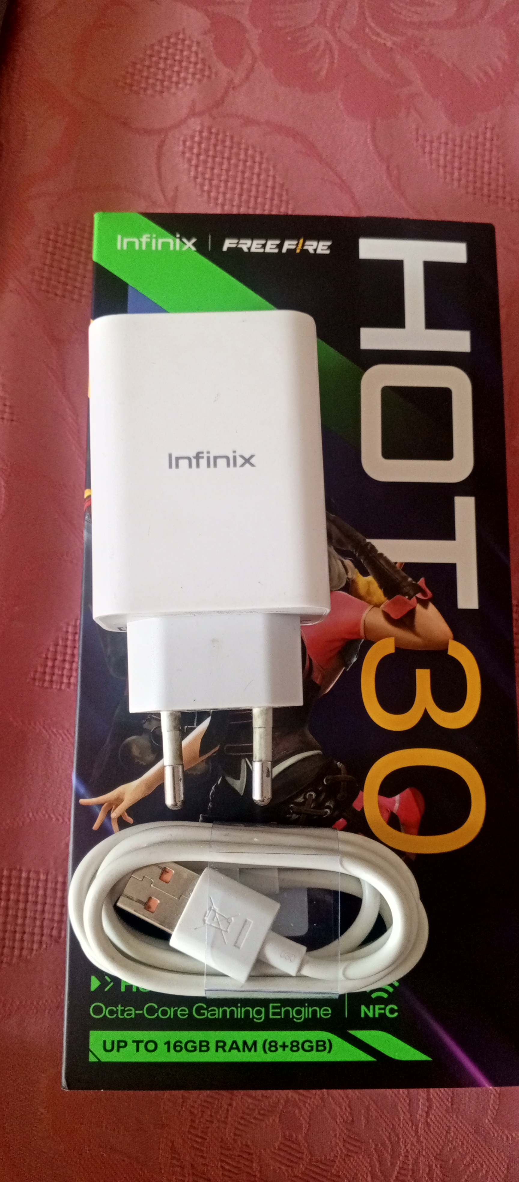 Infinix hot 30 8g 128g en très bon état
