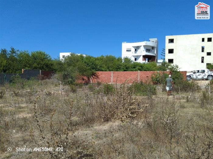 Un terrain de villa dana à gammarth