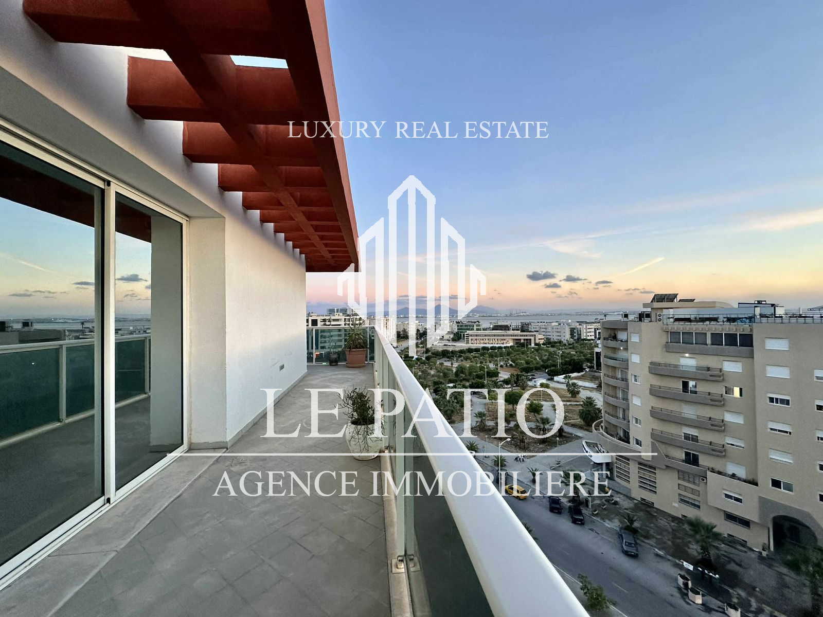 Appartement s3 au dernier etage avec vue degagee