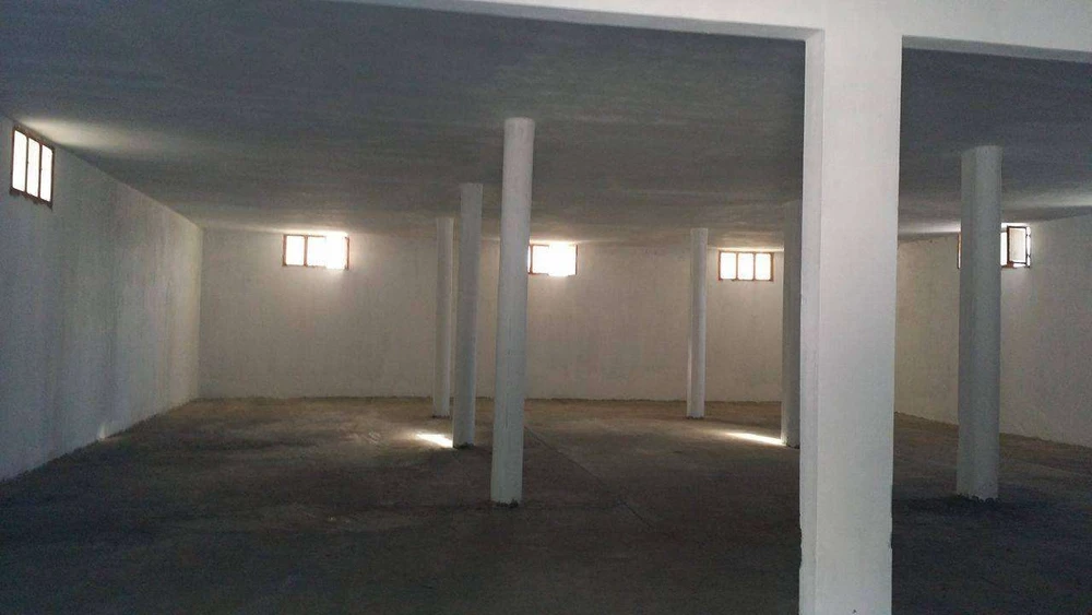 Dépôt la soukra 110 m2