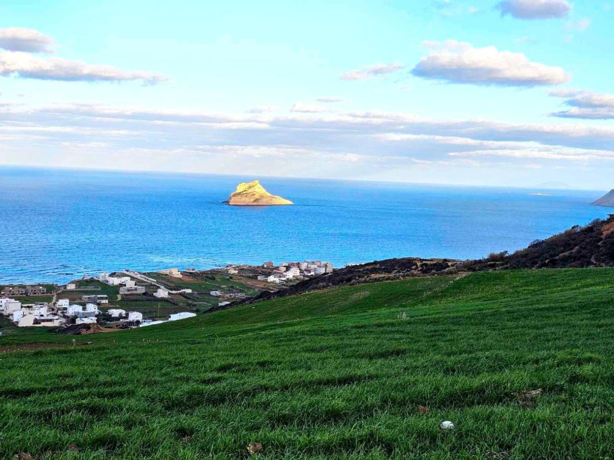 Terrain 2700 a rafraf entre rêve et investissement