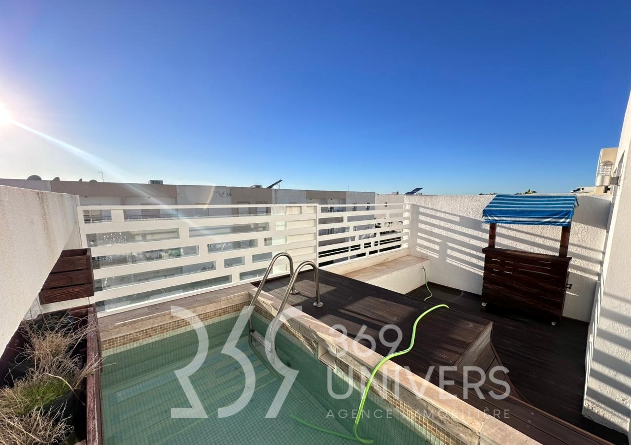 Triplex avec piscine à gammarth ref rd073