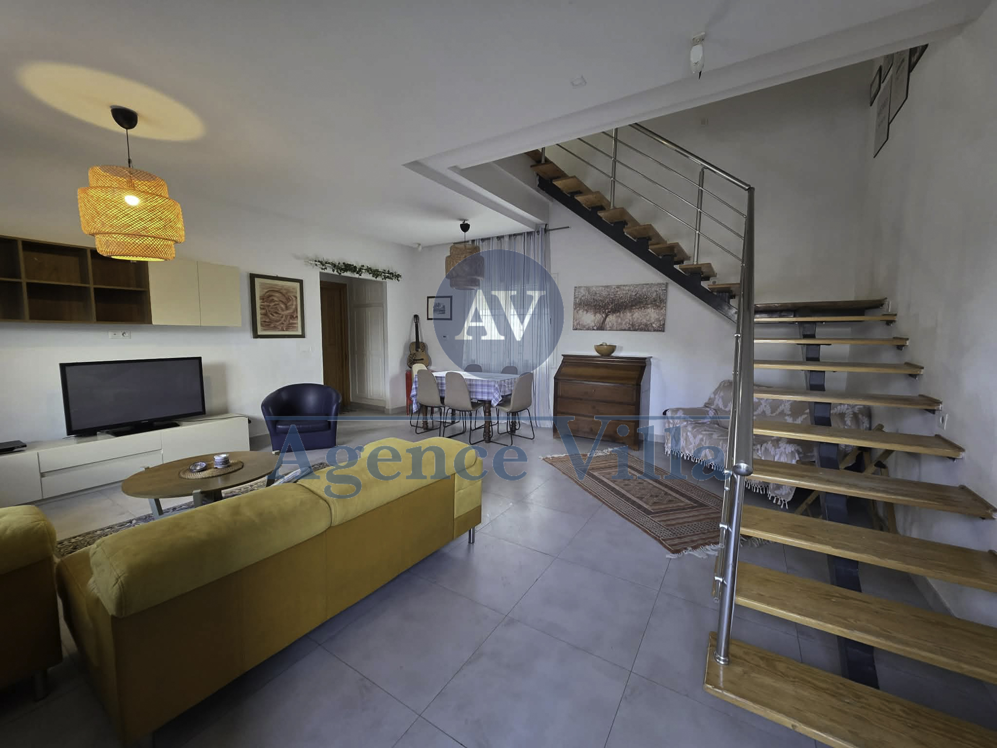 Un duplex s4 meublé à bhar lazrek