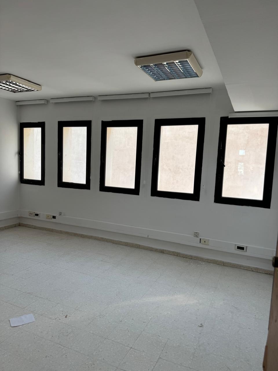 Immeuble bureautique hs à hedi nouira tunis