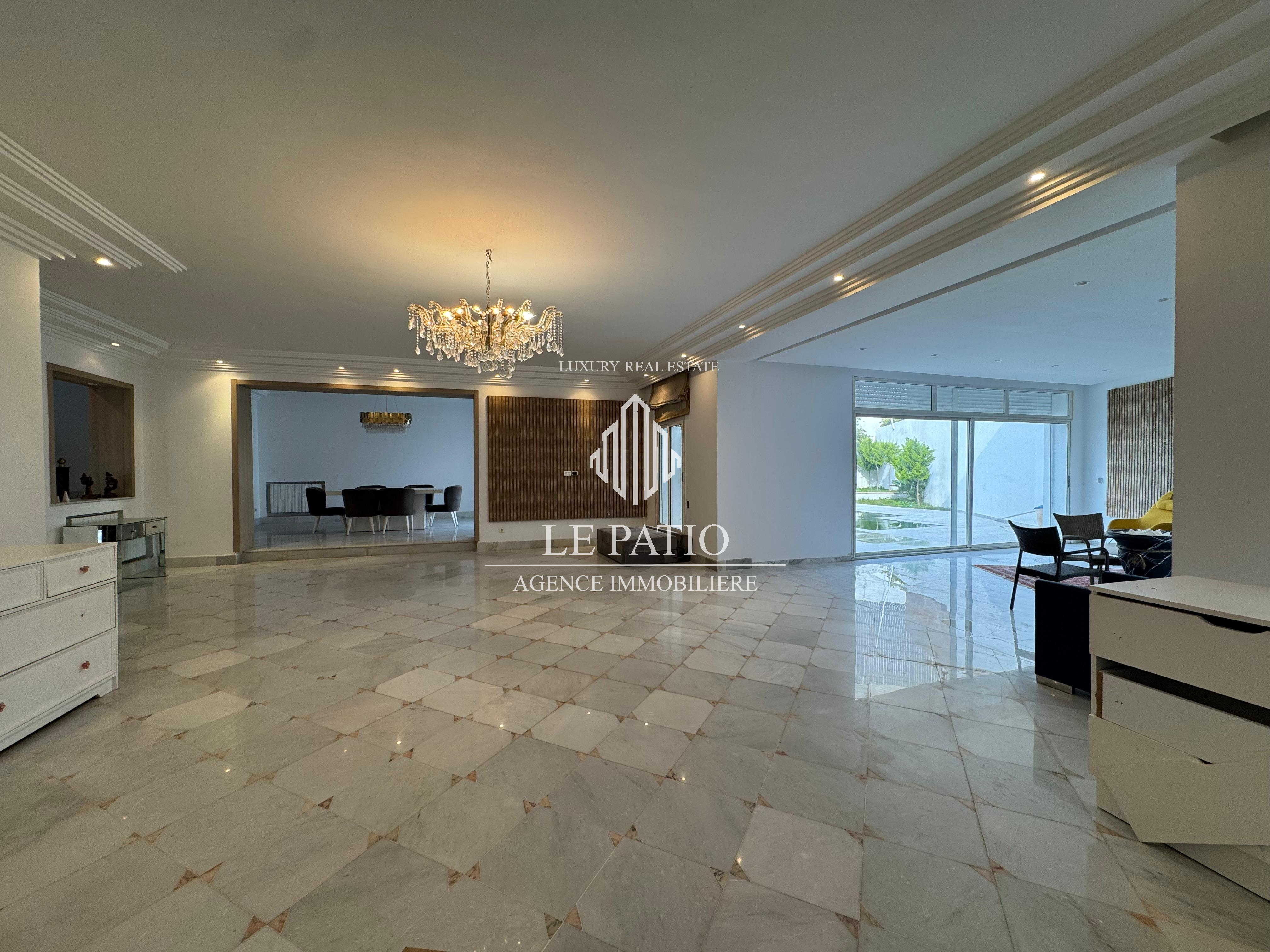 Villa haut standing a la soukra