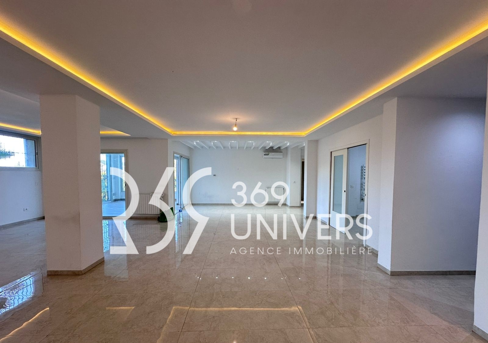 Appartement avec terrasse à la marsa ref ra162