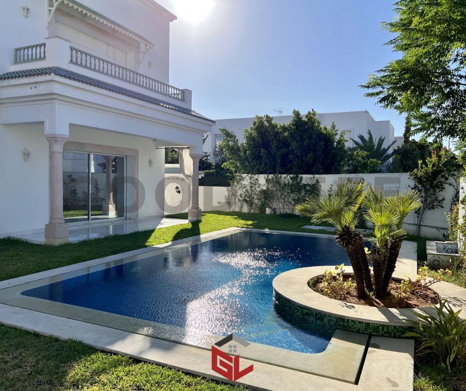 Villa avec piscine au lac 2