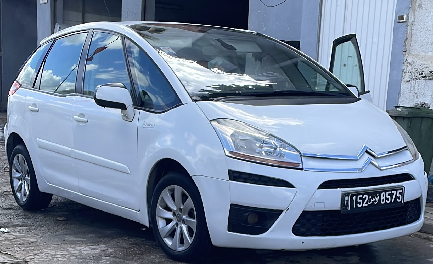 Voiture familiale tres propre