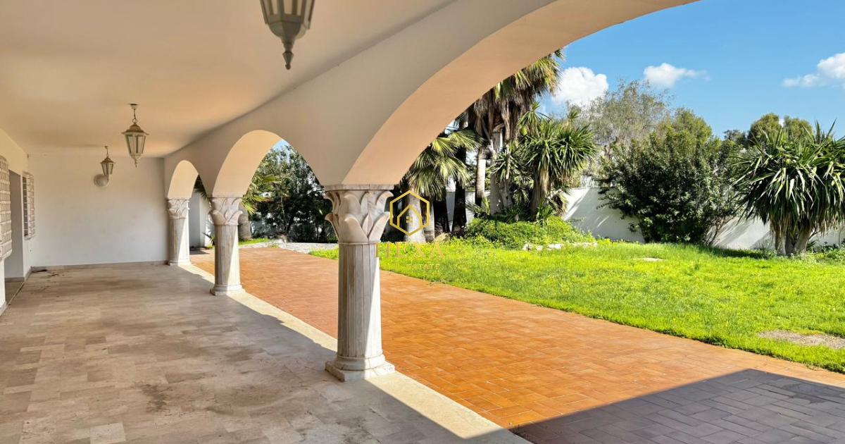 Villa avec jardin et piscine à la soukra
