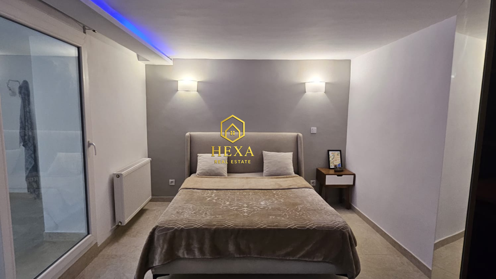 Appartement s1 vide à cite les pins