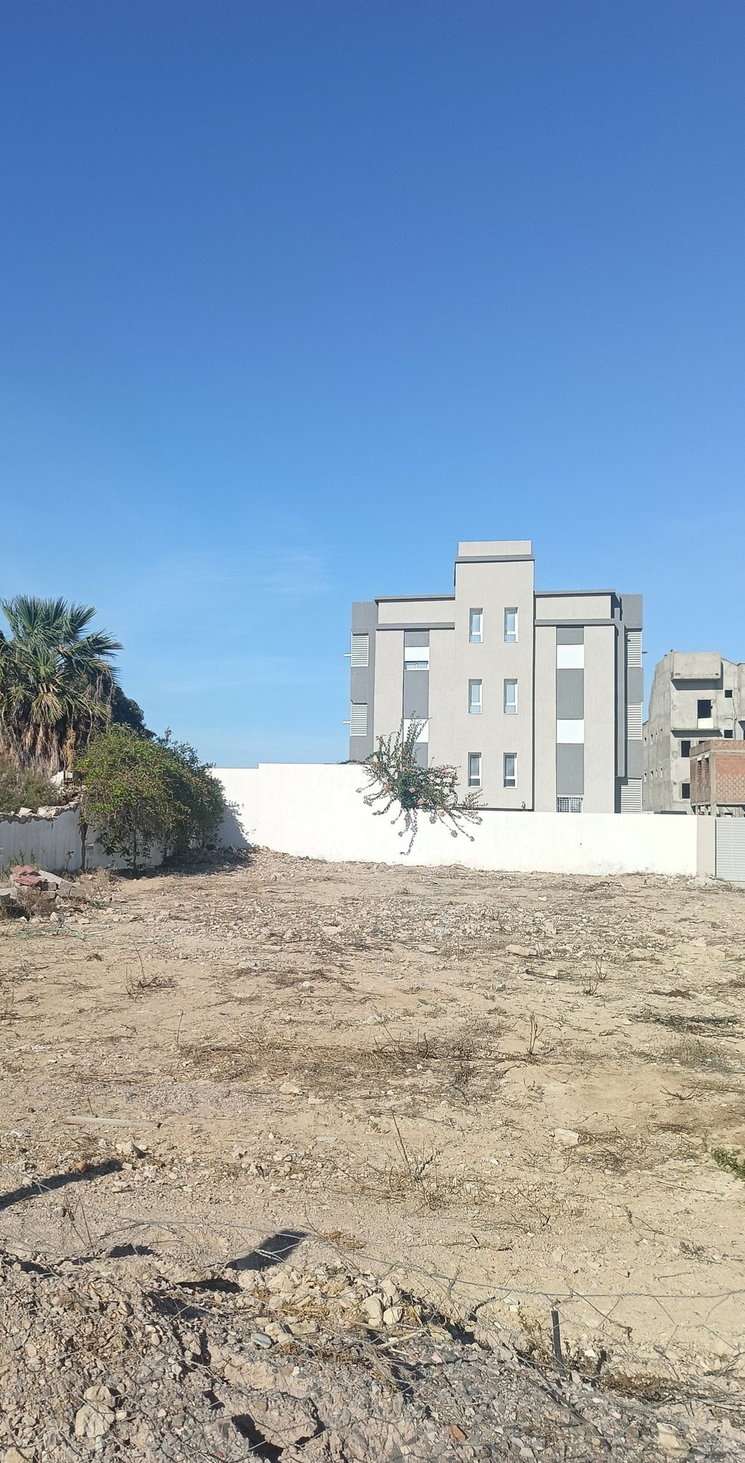 Un lot terrain raoued plage